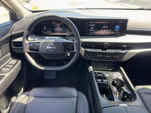 Certified 2025 Nissan Murano SV AWD/4WD image 14