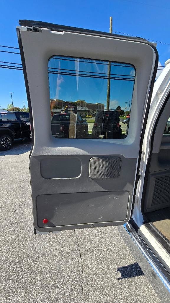 Used 2014 Ford E-150 and Econoline 150 Wagon RWD image 19