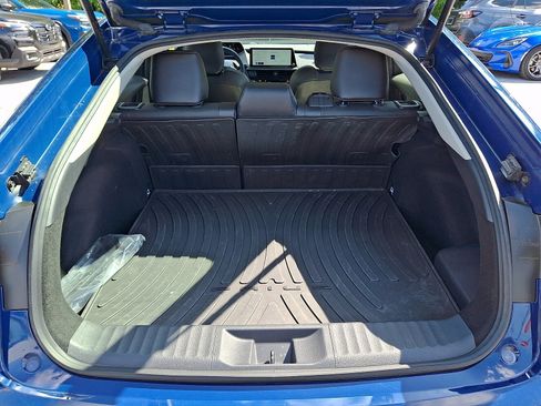 Used 2024 Toyota Prius XLE AWD/4WD image 29