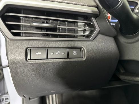 Certified 2025 Nissan Altima 2.5 SR image 19