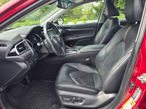Used 2018 Toyota Camry XLE FWD image 20