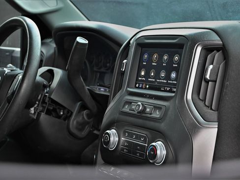 Used 2024 GMC Sierra 3500 Pro w/ Convenience Package AWD/4WD image 10