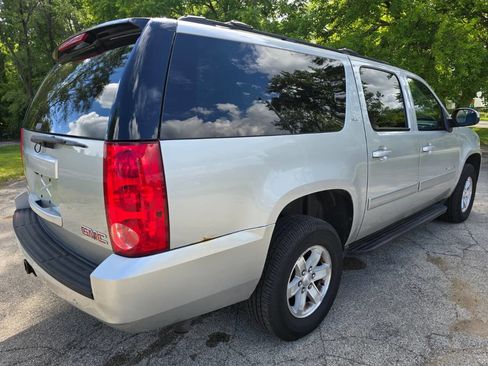 Used 2013 GMC Yukon XL SLT AWD/4WD image 5