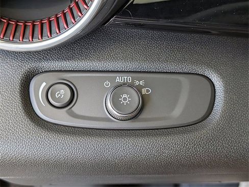 New 2026 Chevrolet Trax RS w/ Sunroof Package image 24