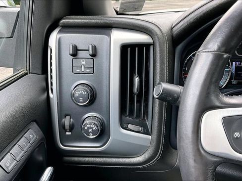 Used 2018 GMC Sierra 1500 SLT AWD/4WD image 15