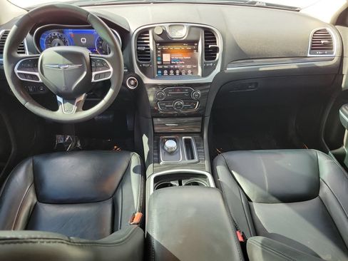Used 2022 Chrysler 300 Touring L RWD image 17