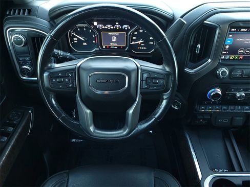 Used 2022 GMC Sierra 1500 Denali w/ Denali Premium Package image 17