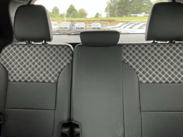 Used 2025 GMC Acadia Denali w/ Super Cruise Package FWD image 25