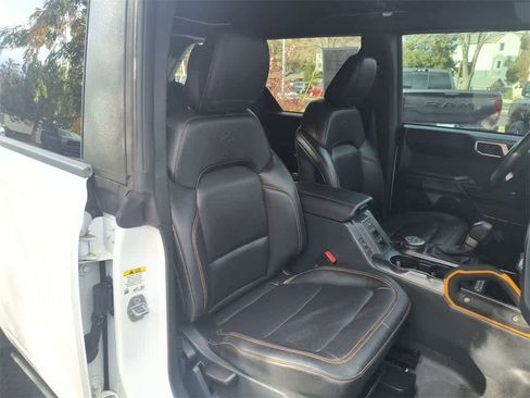 Used 2024 Ford Bronco Badlands image 24