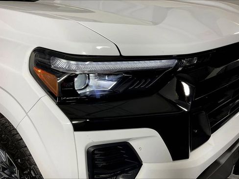 Used 2025 Chevrolet Colorado Z71 image 40