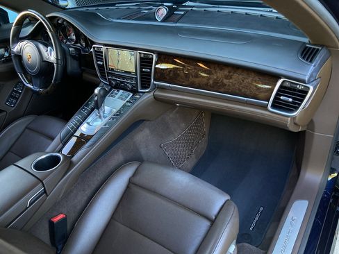 Used 2016 Porsche Panamera 4S w/ Premium Package Plus image 23