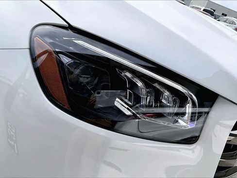 New 2026 Mercedes-Benz GLS 450 4MATIC image 20