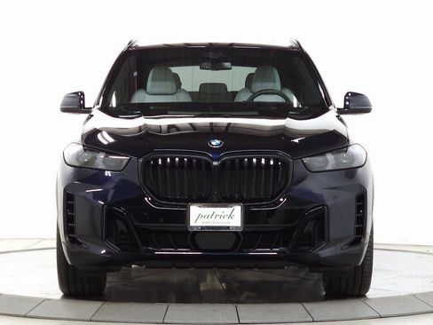 Used 2026 BMW X5 xDrive40i w/ M Sport Package image 2