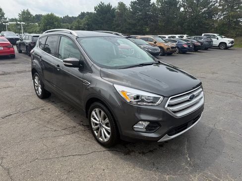 Used 2018 Ford Escape Titanium w/ Ford Safe & Smart Package AWD/4WD image 4