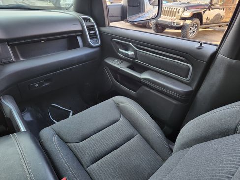 Used 2019 RAM 1500 Big Horn image 21