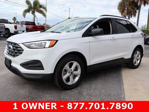 Used 2021 Ford Edge SE image 4