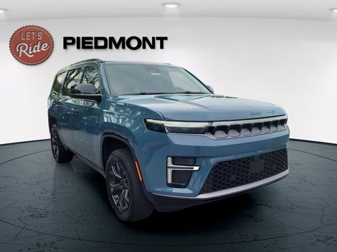 New 2026 Jeep Grand Wagoneer Limited AWD/4WD image 4