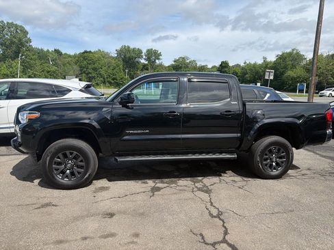 Used 2023 Toyota Tacoma SR5 AWD/4WD image 14