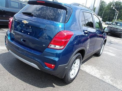 Used 2020 Chevrolet Trax LT w/ Driver Confidence Package AWD/4WD image 7