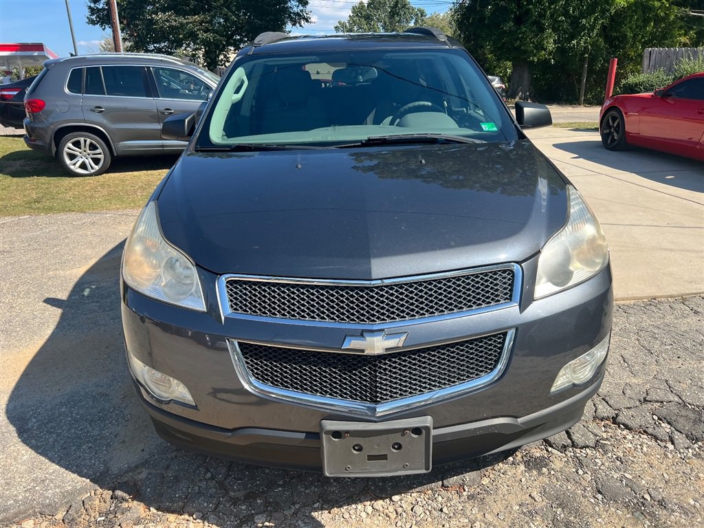 Used 2012 Chevrolet Traverse LS FWD image 2