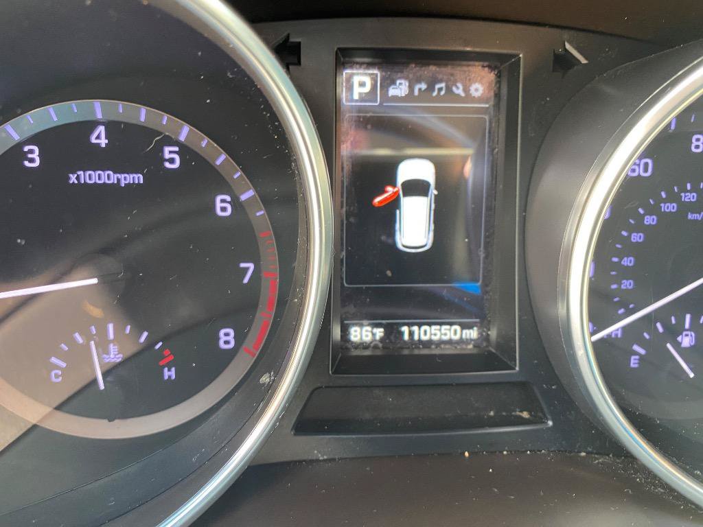 Used 2017 Hyundai Santa Fe Sport w/ 2.4L Tech Package 04 FWD image 31
