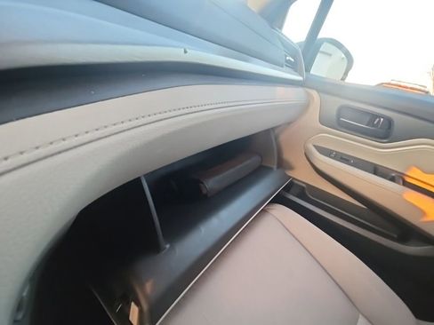 Certified 2024 Honda Odyssey EX image 21