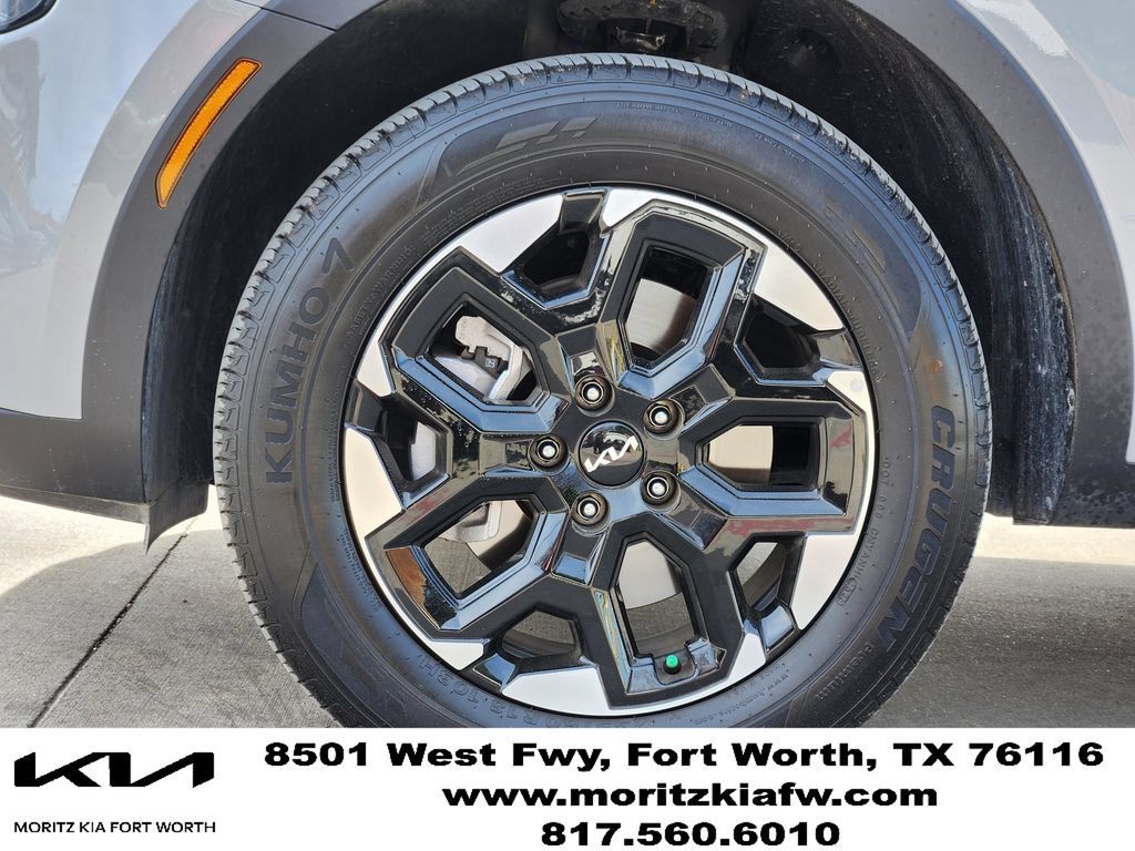 Certified 2025 Kia Sorento S AWD/4WD image 7