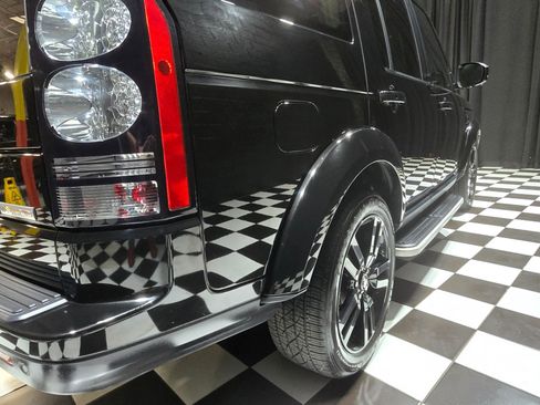 Used 2015 Land Rover LR4 HSE LUX image 37