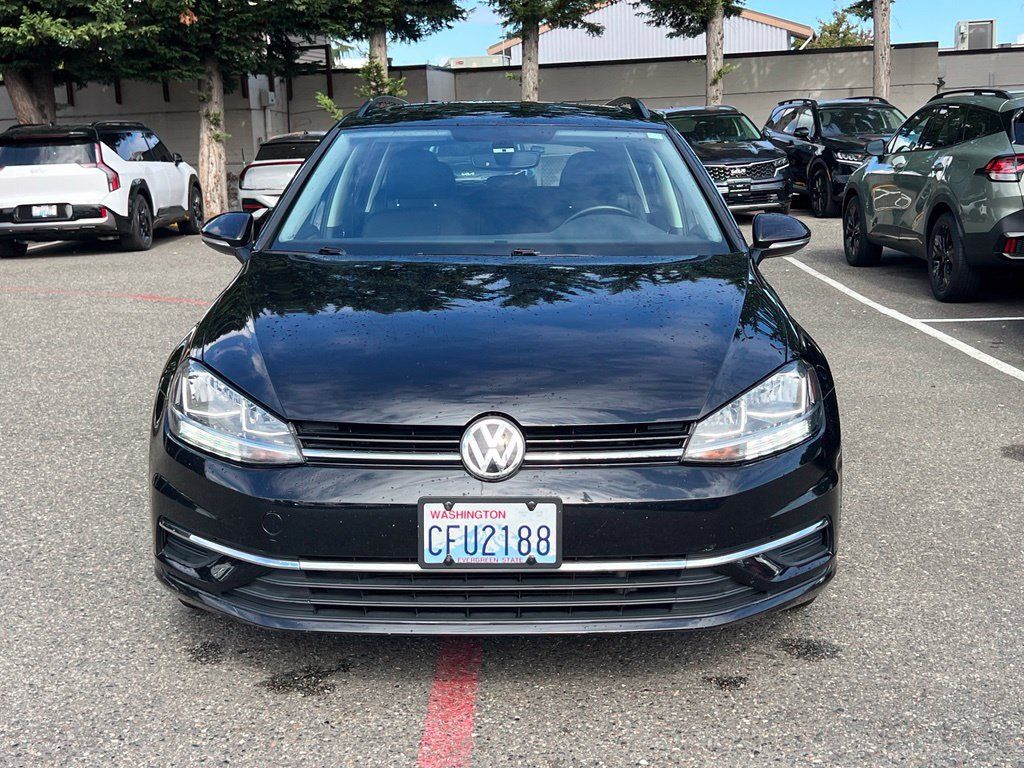 Used 2018 Volkswagen Golf SE FWD image 4