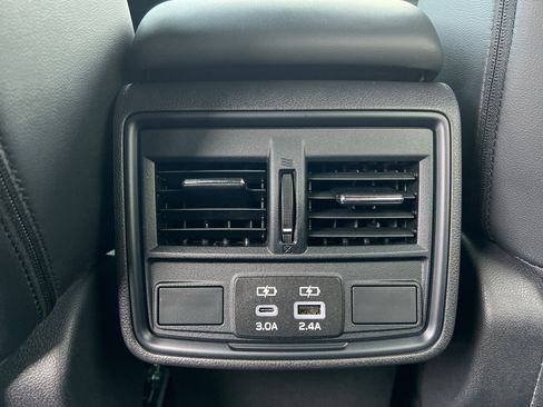 Used 2026 Subaru Forester Premium AWD/4WD image 21