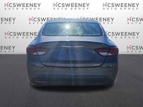 Used 2016 Chrysler 200 LX image 4