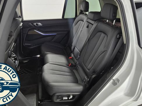 Used 2020 BMW X7 xDrive40i w/ Parking Assistance Package AWD/4WD image 28