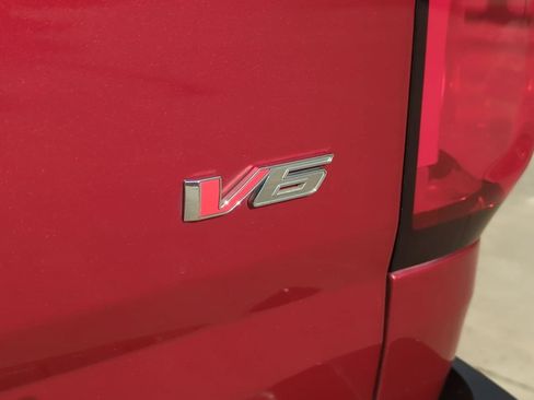 Used 2021 Chevrolet Colorado LT w/ LT Convenience Package AWD/4WD image 6