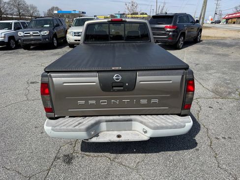 Used 2003 Nissan Frontier XE image 6
