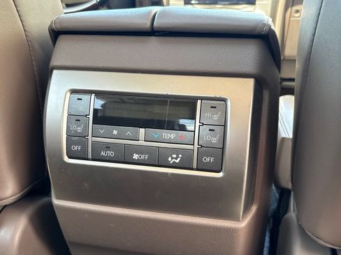 Used 2017 Lexus GX 460 Luxury AWD/4WD image 29