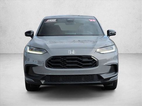 Used 2025 Honda HR-V Sport image 2