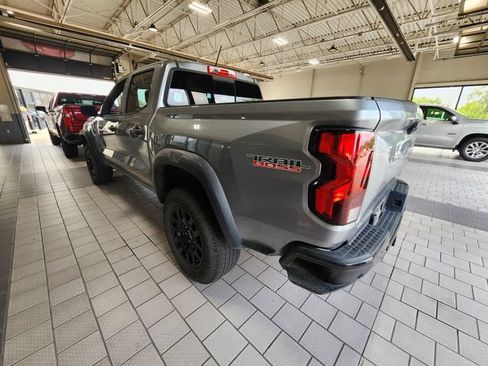 Used 2023 Chevrolet Colorado Trail Boss w/ Technology Package AWD/4WD image 6