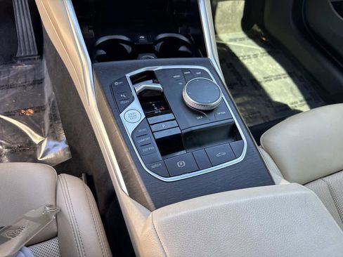 Certified 2024 BMW 430i xDrive Convertible w/ Convenience Package image 20