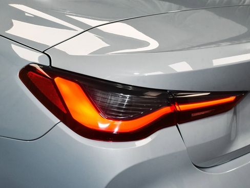 Used 2022 BMW M4 xDrive Competition image 90