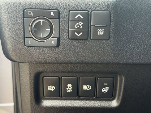 Used 2023 Lexus GX 460 Premium w/ Premium Package AWD/4WD image 24