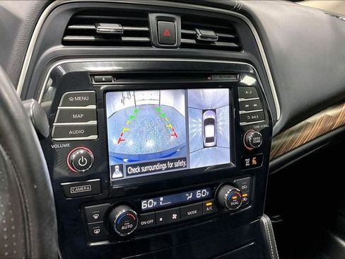 Used 2017 Nissan Maxima Platinum FWD image 15