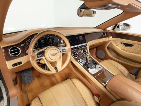 Used 2020 Bentley Continental GT AWD/4WD image 5