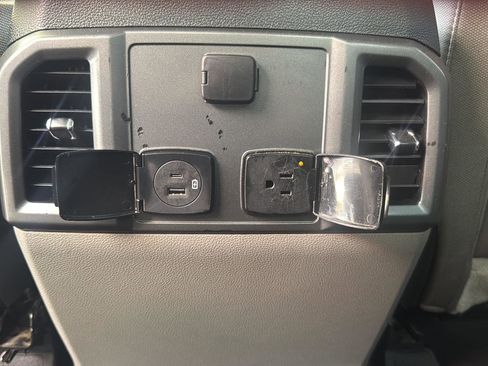 Used 2022 Ford F350 XL w/ Power Equipment Group image 14