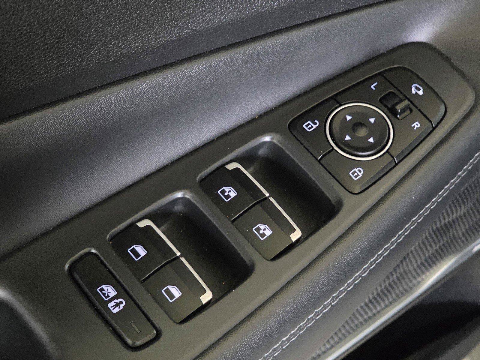 Used 2021 Hyundai Santa Fe Limited FWD image 21