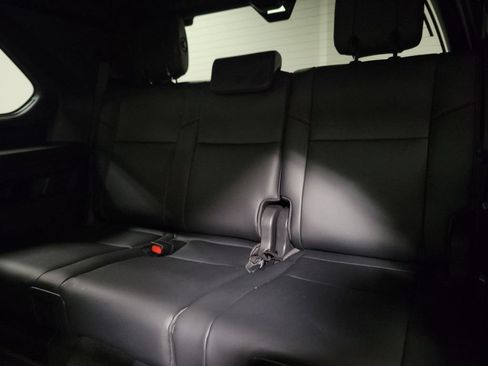 Used 2025 Toyota Sequoia TRD Pro AWD/4WD image 32