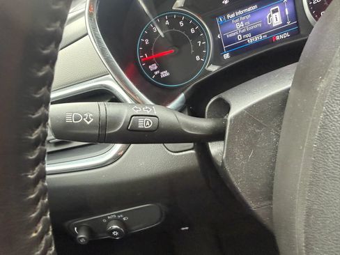 Used 2019 Chevrolet Equinox LT w/ Driver Convenience Package FWD image 23