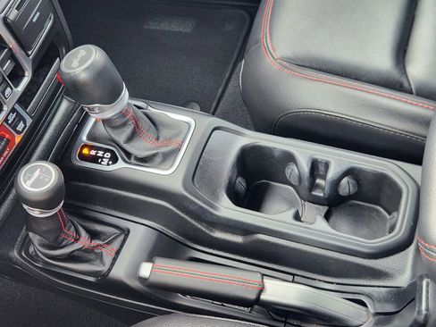 Used 2021 Jeep Wrangler Unlimited Rubicon image 41