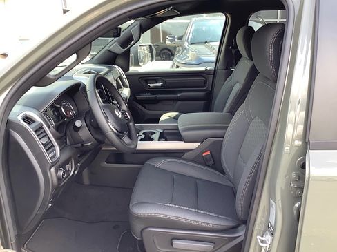 New 2026 RAM 1500 Express AWD/4WD image 9