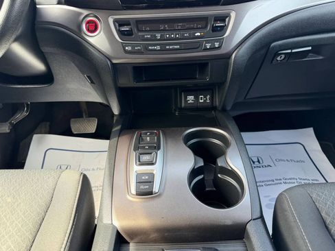 Used 2020 Honda Ridgeline Sport image 25