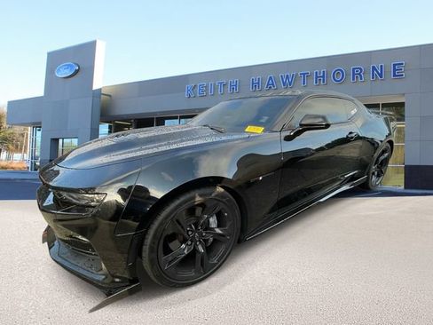 Used 2023 Chevrolet Camaro SS RWD image 3